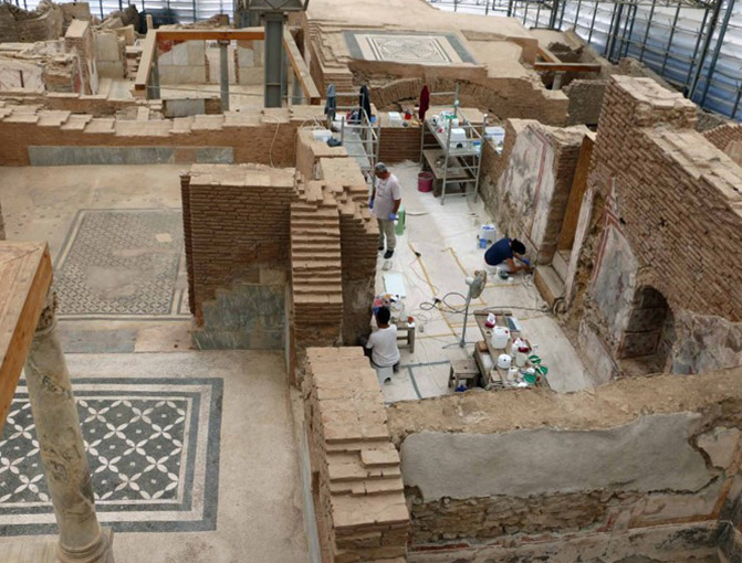 Room of the Muses SR 19/20